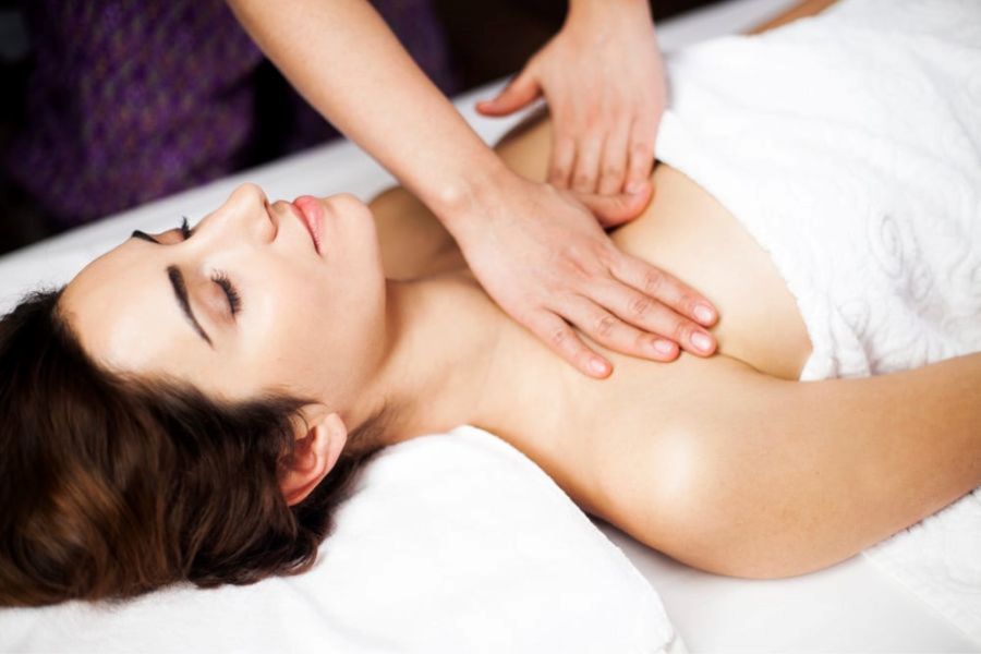 Cách giảm đau, căng tức ngực hiệu quả trong thai kỳ