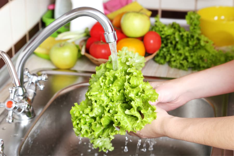 Ăn rau sống đúng cách để mang đến những lợi ích nhất định cho sức khỏe