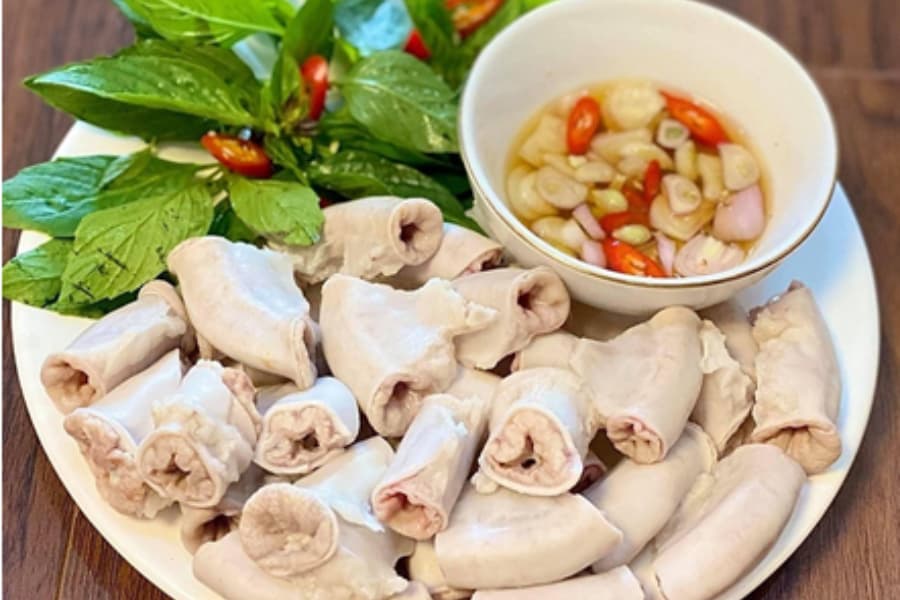 Lòng lợn mang đến cho mẹ bầu nhiều chất kali, magie, phốt pho, choline, selen và giàu vitamin D, E, K…