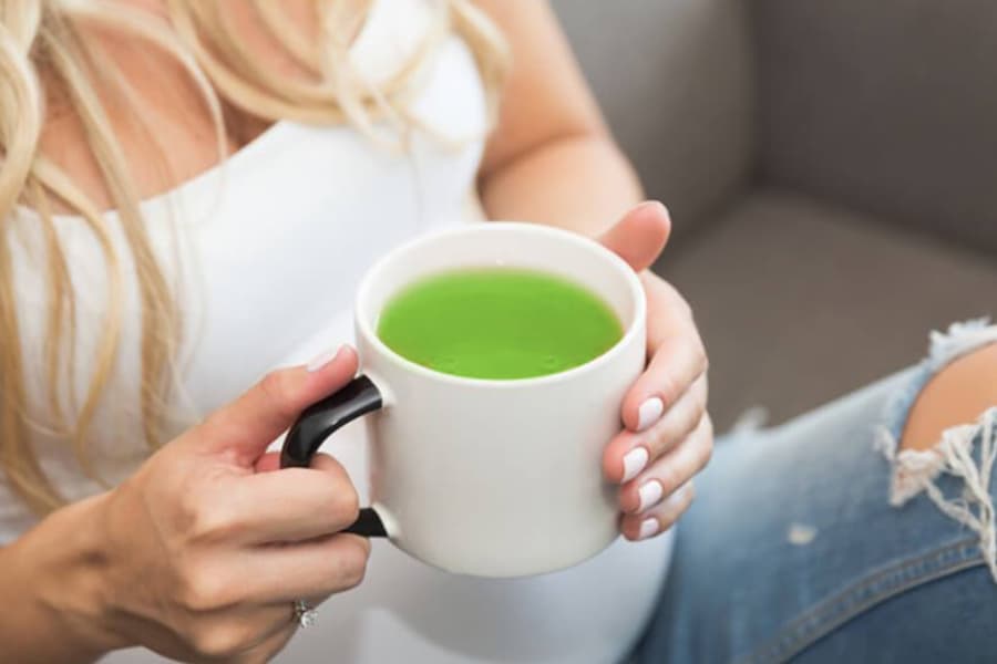 Liệu rằng Bà bầu uống nước ngọt trà xanh không độ được không?