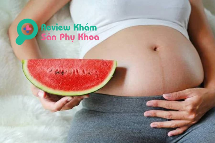 Bầu 3 tháng đầu ăn dưa hấu được không? 5 điều cần lưu ý