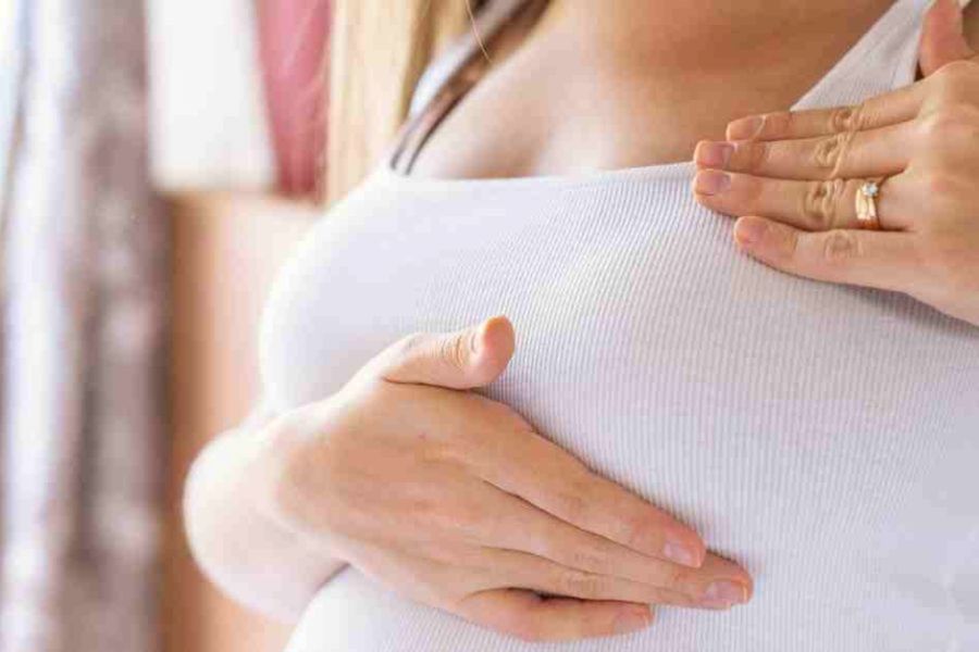 Cách phân biệt đau ngực khi có thai và có kinh