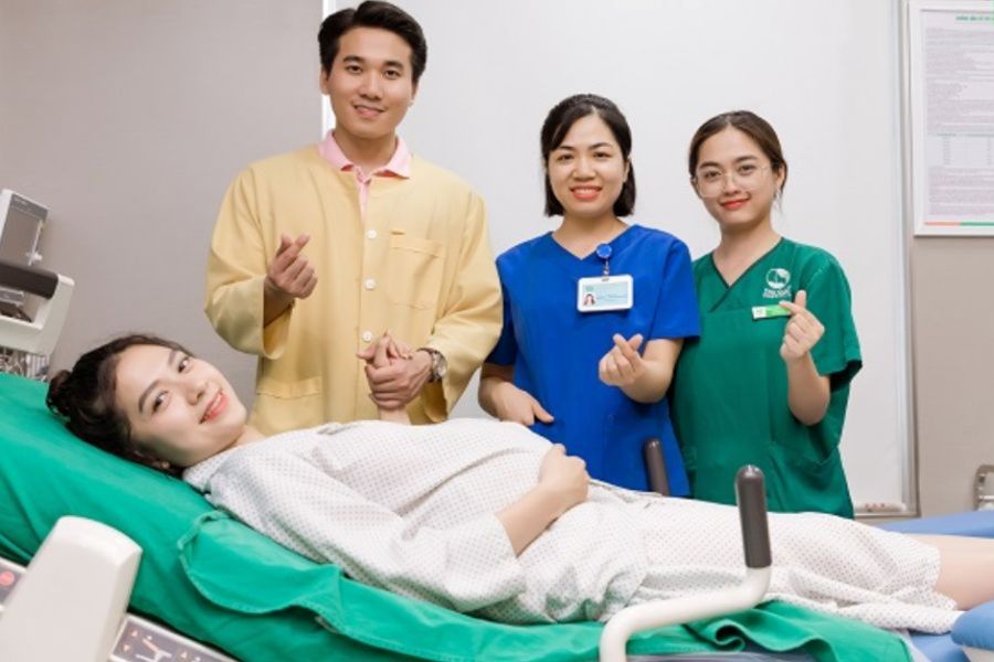 Bác sĩ khoa sản tại bệnh viện Thu Cúc có chuyên môn giỏi, tận tình với mẹ bầu
