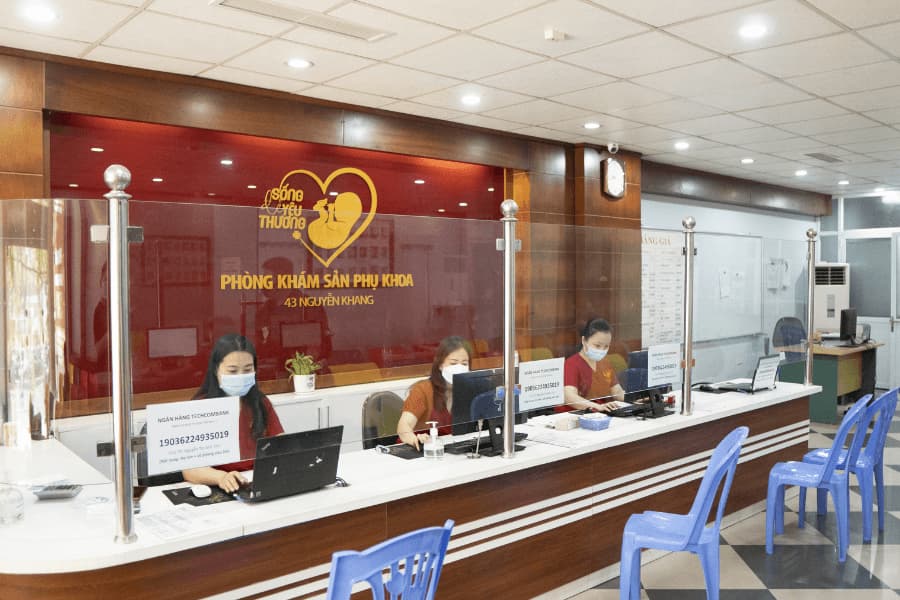 Thực hiện thăm khám sản phụ khoa định kỳ tại phòng khám sản phụ khoa 43 Nguyễn Khang