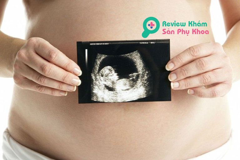 Thai 5 tuần bụng đã to chưa? Siêu âm có thấy chưa?