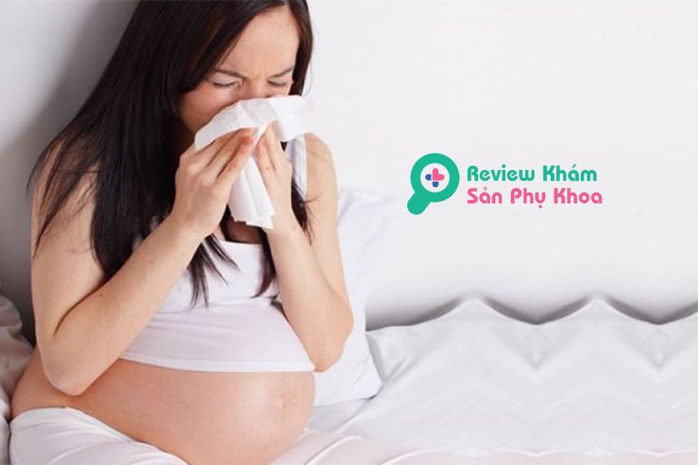 Chảy máu cam khi mang thai 3 tháng cuối có sao không?