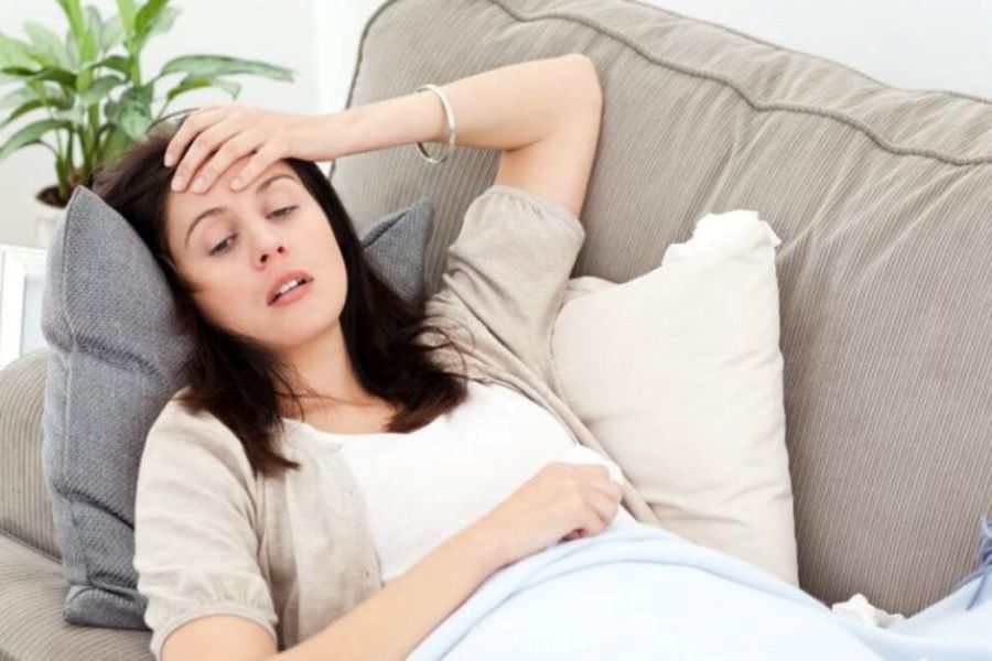 Mẹ bầu khó thở và kèm theo các triệu chứng nguy hiểm thì nên đi khám ngay