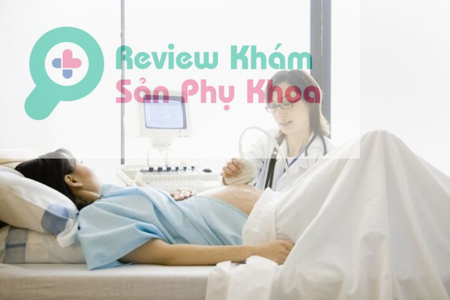 Các bước khám thai cơ bản bao gồm: hỏi tiền sử bệnh, khám sức khỏe tổng quát, xét nghiệm máu và nước tiểu, siêu âm thai