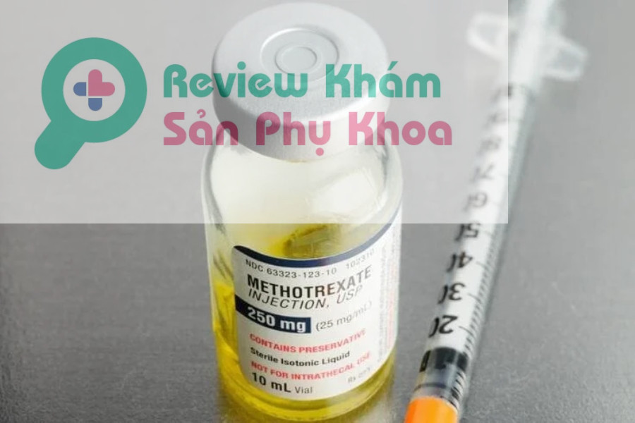 Điều trị chửa ngoài dạ con bằng thuốc Methotrexate