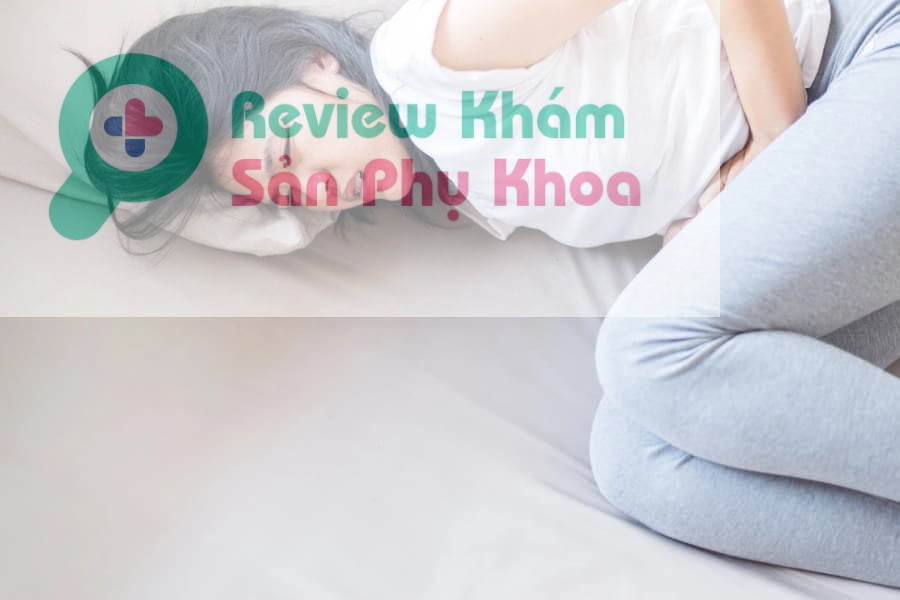 Chị em cần lưu ý tới những thay đổi của cơ thể trong thời gian mang thai như chậm kinh, ra máu âm đạo, đau bụng,...đây đều là dấu hiệu cảnh báo có thai ngoài tử cung