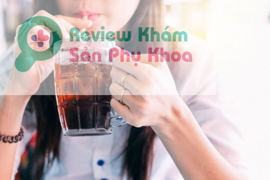 sau sinh 1 tháng uống nước ngọt được không